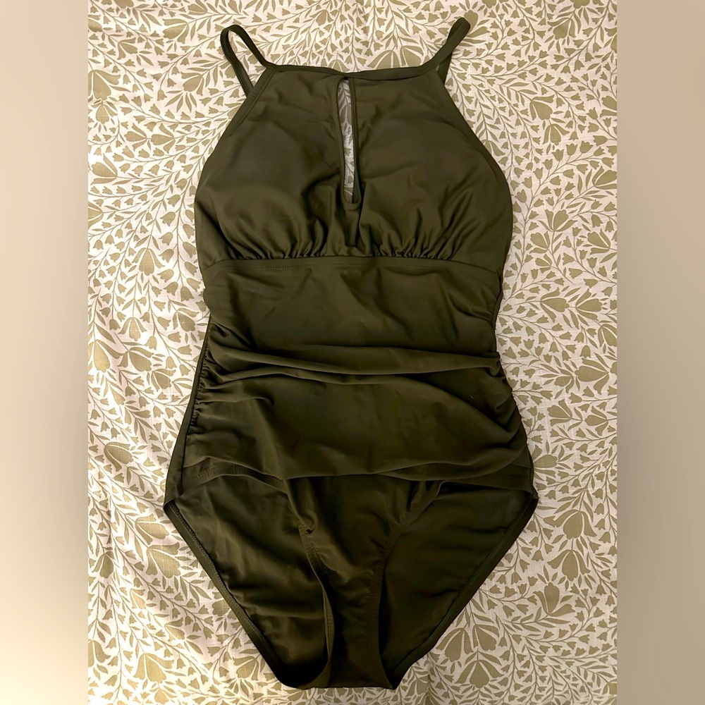 Ellen Tracy size 12 one piece bathing suit